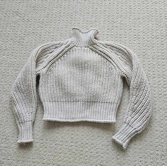 H&M Chunky Knit Sweater - Picture 1 of 6